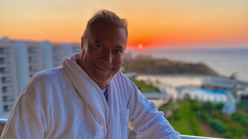 Mehmet Ali Erbil din hocasıyla yaptığı yayın olay oldu