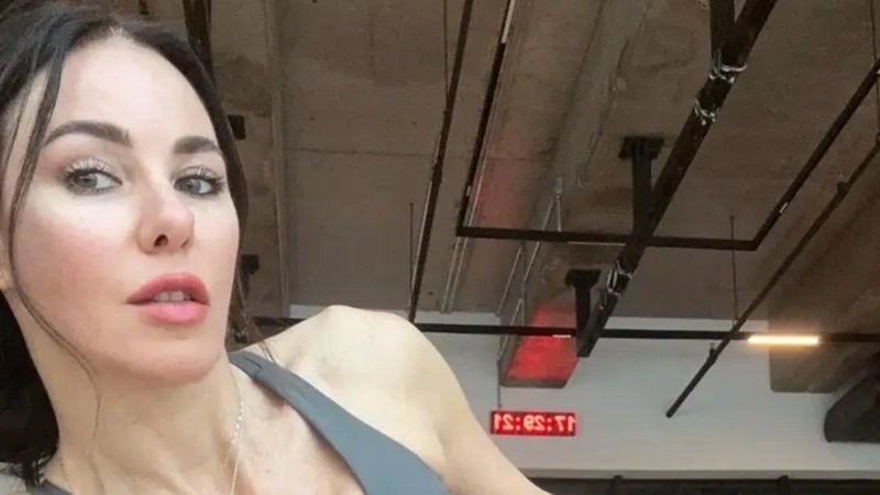 Defne Samyeli kardeşiyle spora gitti! Benzerliklerine yorum yağdı