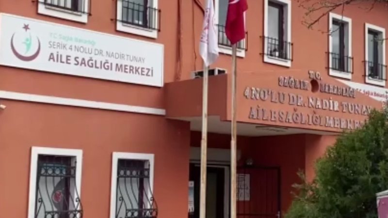 Antalya'da Aile Sağlığı Merkezi'nin klima dış ünitesini çaldılar