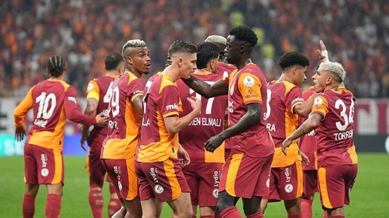 Galatasaray'da derbi için özel prim